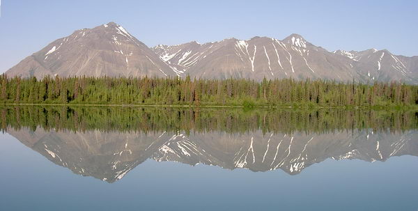 jezero v provincii Yukon