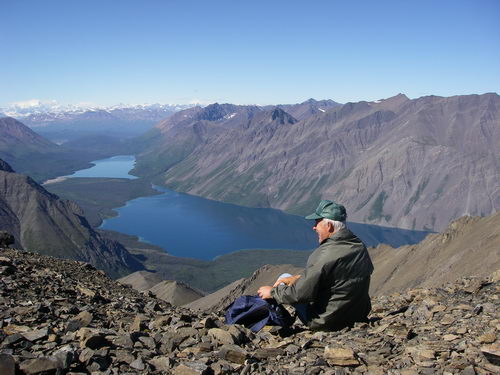 Yukon - jezera západně od Whitehorse